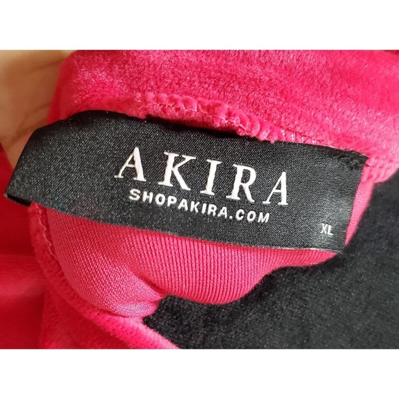 Akira Women's Solid Red 100% Polyester Long Sleeve Half Zip Front Top Size XL - Picture 8 of 11